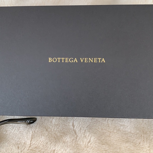 Bottega Veneta Smoke ?  Sunglasses ? main image 7